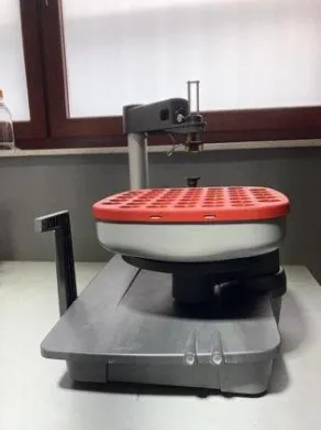 GE ÄKTA Frac-950 Automated Fraction Collector for ÄKTA Chromatography Systems
