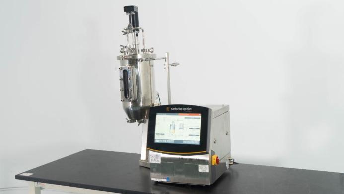 Sartorius SartoFlow Advanced Tangential Flow Filtration System-cover