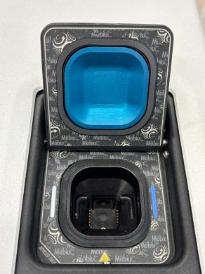 Wyatt Mobius Light Scattering Detector-cover