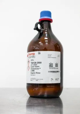 Thermo Scientific UN1230 Methanol and UN1648 Acetonitrile Glass Bottles Set for Analytical Solvents