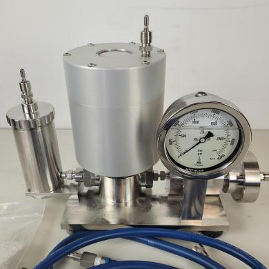 Avestin EmulsiFlex-C5 for homogenizer with sealed toolings and spares-cover