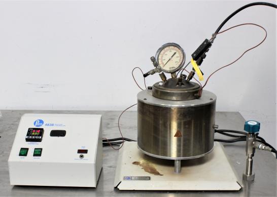 Parr 4913 4838 Reactor Temperature Controller for Pressure Vessels-cover