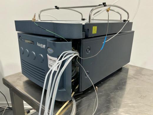 Waters Acquity Quaternary Solvent Manager HPLC Solvent Delivery System-cover