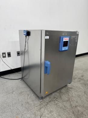 Thermo Scientific HERATherm Laboratory Incubator with Precise Temperature Control-cover