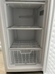 MIDEA FZ40E1J/R600a Upright Ultra-Low Temperature Freezer -65°C Compact Laboratory Unit, 3 of 3