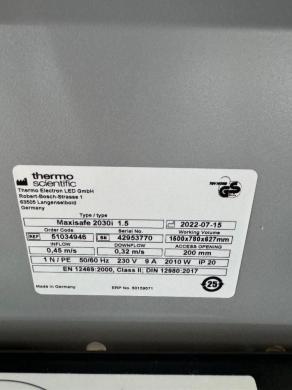 Thermo Scientific MaxiSafe 2030i 1.5 Class II Type A2 Biological Safety Cabinet-cover