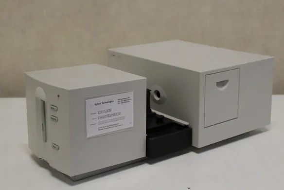 Agilent 8453 UV-Visible Diode Array Spectrophotometer