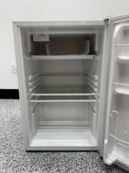 Haier HNSE045 Under Counter Laboratory Refrigerator with 4.5 cu. ft. Capacity, 3 of 4