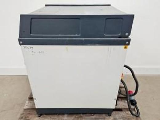 Priorclave  EV100 Top-Loader Autoclave Lab-cover