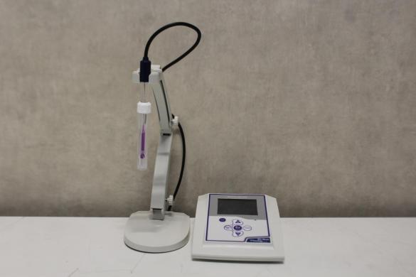 Phoenix Instrument EC-36 Benchtop pH Meter with Temperature and mV Measurement-cover