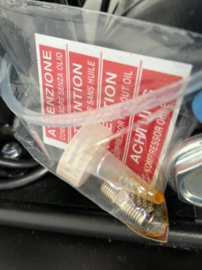 Werther Panther Laboratory Oil-Lubricated Portable Air Compressor with Pressure Regulator-cover