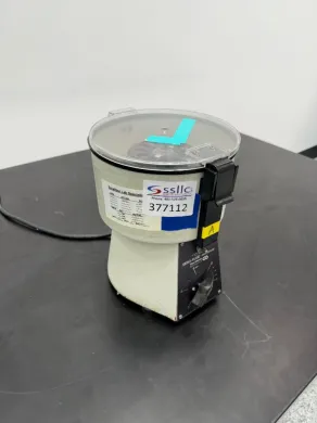 Clay Adams Benchtop Centrifuge for Laboratory Sample Separation