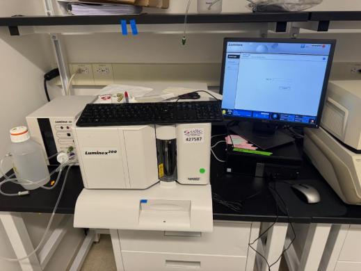 Luminex 200 Multiplexing Flow Cytometer for High-Throughput Immunoassays-cover