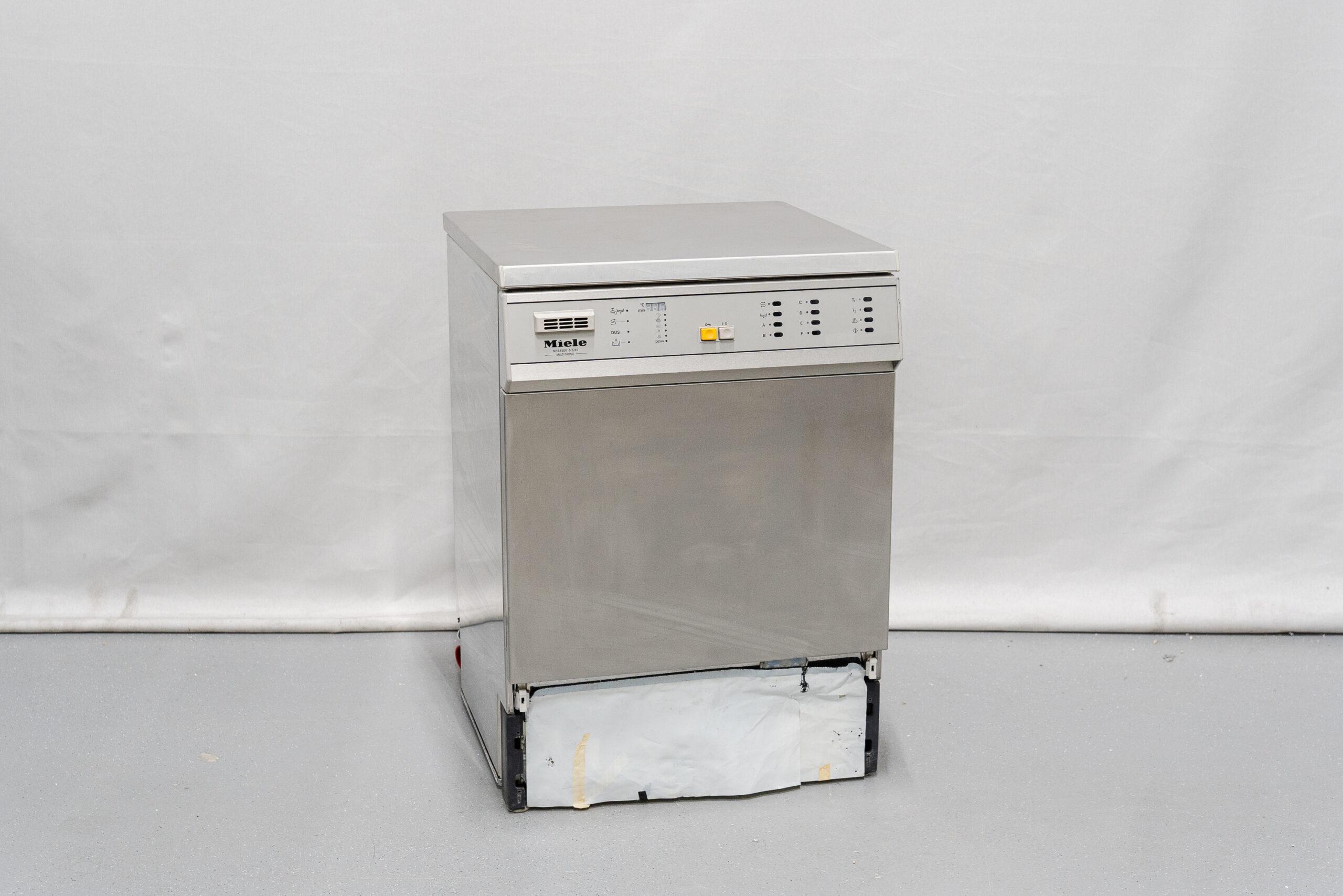Miele G7783 Laboratory and Medical Dishwasher