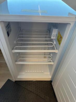 VWR Undercounter Freezer-cover