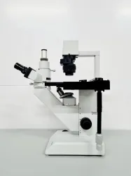 Hund Wetzlar Wilovert Inverted Microscope with Objectives, 9 of 43