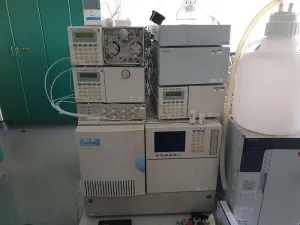 Shimadzu SIL-HT HPLC System with Accessories, 9 of 9