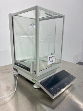 Mettler Toledo PR8002DR DeltaRange High-Precision Analytical Balance with Draft Shield-cover