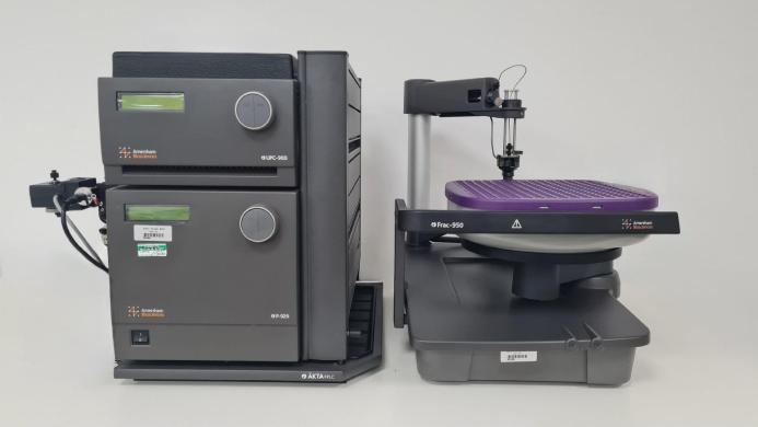Amersham Biosciences AKTA FPLC System UPC-900 P-920 INV-907 M-925 Frac-950 Lab-cover