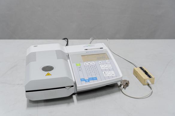 Mettler HR73-P Halogen Moisture Balance with Integrated Scale-cover