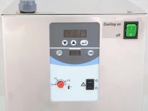 Haake EZ COOL 80 Circulating Cooler for Precise Temperature Control (-10°C to 80°C), 3 of 4