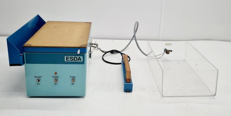 Esda Electrostatic Detection Apparatus with 2 x Esda2 Document Humidifiers Lab-cover