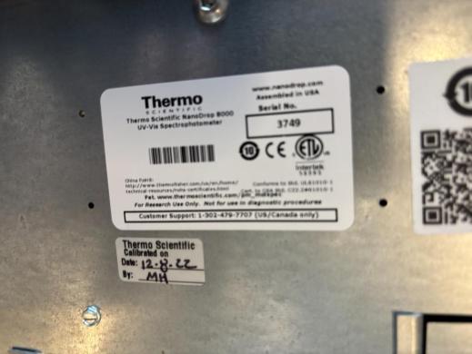 Thermo NanoDrop 8000 Spectrophotometer-cover