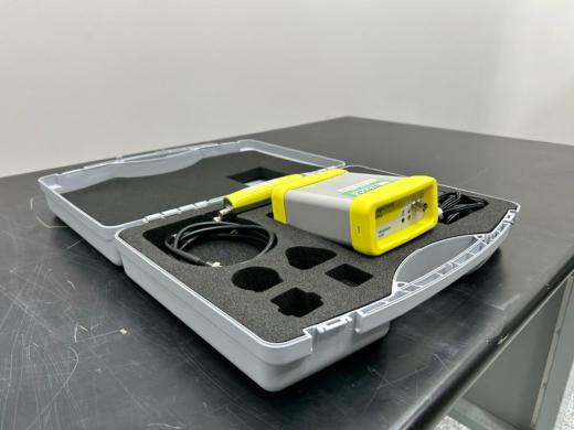Frensenius Kabi CompoSeal Mobile-cover