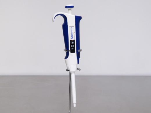 Fisherbrand Elite Single-Channel Adjustable Pipette, 20–200 µL-cover