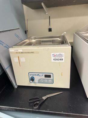 VWR 89032-224 Laboratory Digital Water Bath with Precise Temperature Control-cover