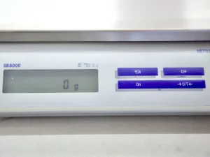 Mettler SB8000 Industrial Analytical Balance, 3 of 4