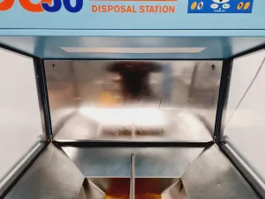 Techniplast DS36 Bedding Disposal Station for Laboratory Waste Management, 14 of 15