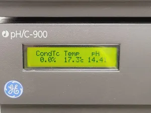 ÄKTA Purification System with P-900 Pump, UV-900 Detector, pH/C-900 Monitor, P-960 Pump, FRAC-950 Fraction Collector, 31 of 31