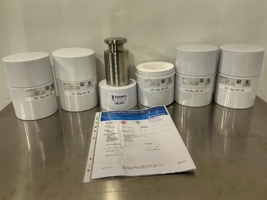 METTLER TOLEDO Set of Five 5 kg Stainless Steel Calibration Weights, Model 30406482-cover