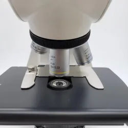 Leica DM750 LED Compound Microscope with 4x, 10x, 40x, and 100x Oil Objectives, 5 of 8