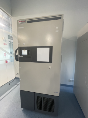 Thermo Scientific Revco UxF UXF50086D Ultra-Low Temperature (ULT) Freezer-cover