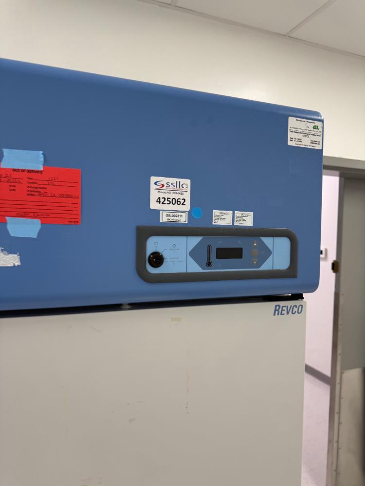 Thermo Fisher Scientific Thermo Revco REL5004A Double Door Laboratory Refrigerator