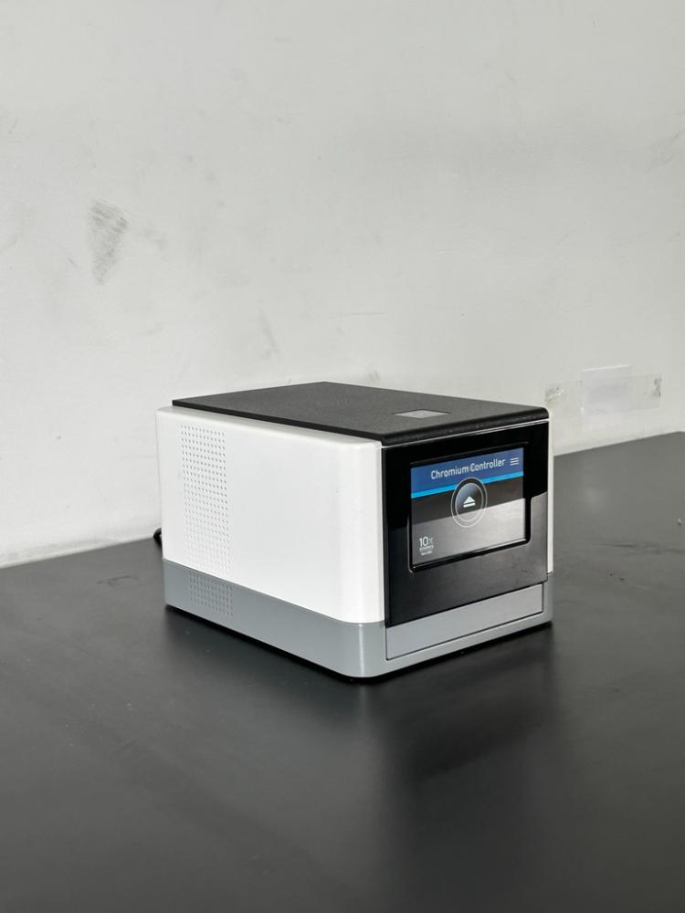 10x Genomics Chromium Controller Microfluidic System for Single-Cell Genomics