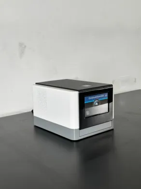 10x Genomics Chromium Controller Microfluidic System for Single-Cell Genomics