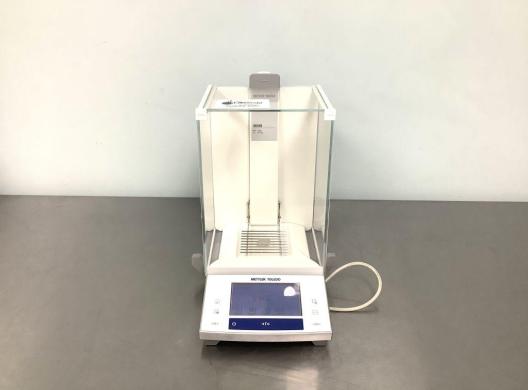 Mettler Toledo XS105 Analytical Balance with 0.01 mg Readability and 120 g Capacity-cover
