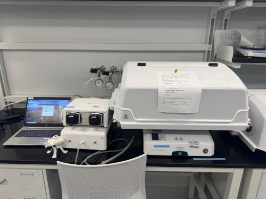 GE ReadyToProcess WAVE 25 Single-Use Rocking Motion Bioreactor-cover