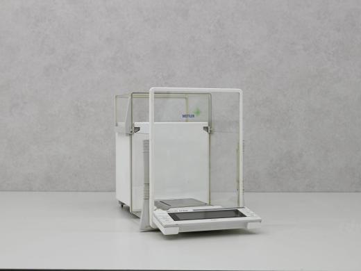 Mettler AT200 Analytical Balance-cover