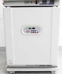 Sanyo MCO-20AIC Dual-Stack CO2 Incubator 215L, 0-50°C, 0-20% CO2, 6 of 12