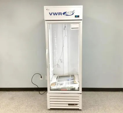 VWR GDM-23 Glass Door Laboratory Refrigerator 23 cu ft, 3-5 °C Temperature Range
