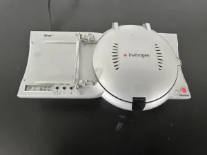 Invitrogen iBlot Protein Gel Transfer Device with Integrated Timer and Control Panel, 3 of 4