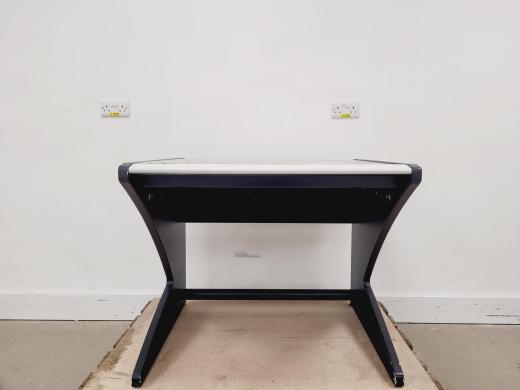 Leica Confocal Microscope with Marble Top Isolation Table-cover