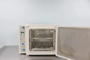 Thermo Scientific Heraeus Benchtop Incubator Model B 6060 with Microprocessor Temperature Control, 5 of 16