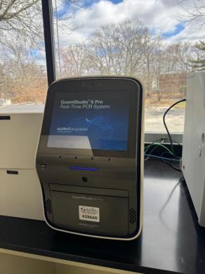 Applied Biosystems QuantStudio 6 Pro Real-Time PCR System for Quantitative Molecular Diagnostics-cover