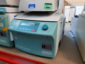 Hettich Mikro 200R Centrifuge, 3 of 5