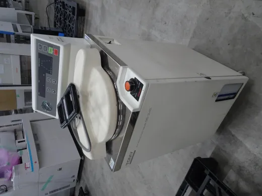 Tommy Seiko BS-245 22L Autoclave with Digital Temperature and Analog Pressure Display